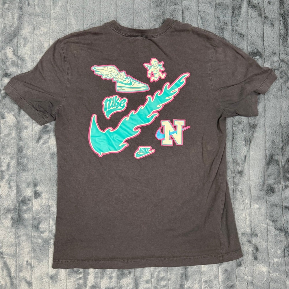 Nike Mens Graphic T-Shirt Grey Teal Pink Flaming Swoosh FD1320-060 Size M
